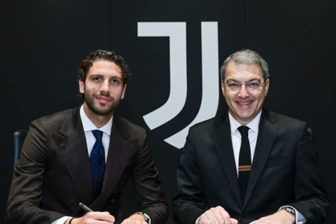 “Yuventus” kapitanı ilə müqaviləni uzatdı