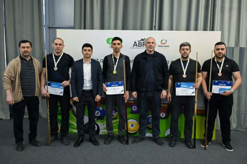 Dövlət qurumlarının əməkdaşları bilyard masası arxasında güclərini sınayıblar