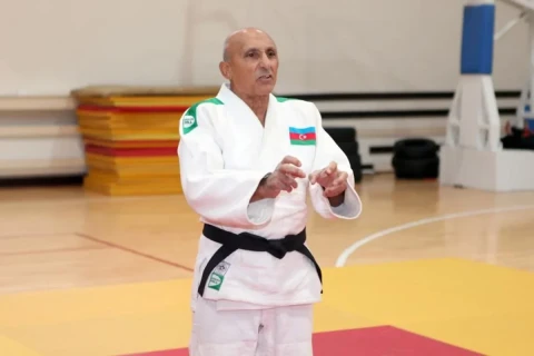 Tərlan Həsənov: “Hidayət Heydərov dünya çempionatına daha ciddi hazırlaşmalıdır”