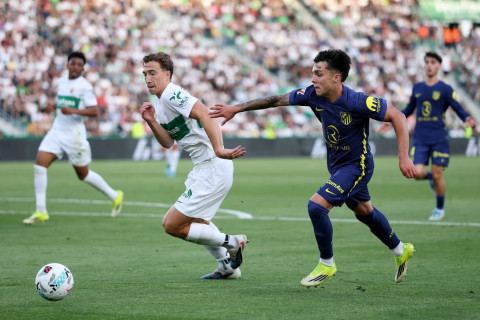 Ла Лига: "Атлетико" в меньшинстве уступил "Эльче"