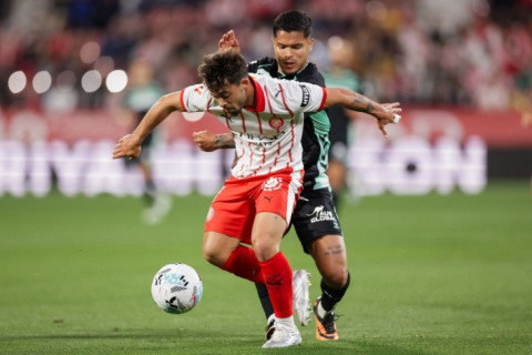 "Жирона" дома уступила "Бетису" в матче Ла Лиги