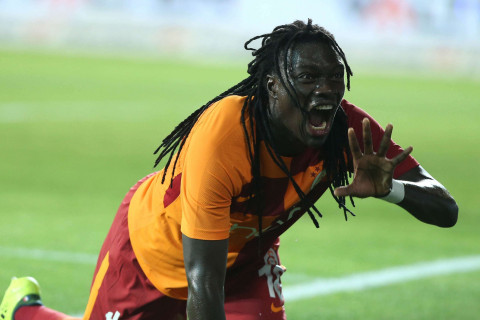 Qomis “Qalatasaray”a qayıdır