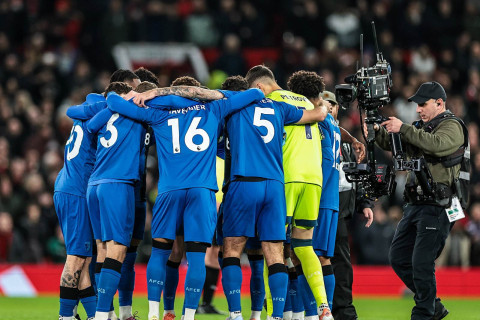 "Борнмут" упустил победу в матче с "Лидсом"