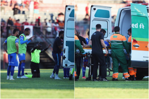 Hakim meydanda huşunu itirən futbolçu üçün diz çöküb dua etdi - FOTO