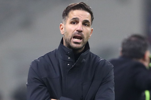 Фабрегас прокомментировал слухи о возможном назначении в "Челси"