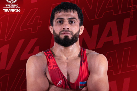 Рашид Бабазаде вышел в четвертьфинал Евро по борьбе