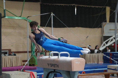 Kişi və qadın idman gimnastları ölkə birinciliyi keçirilir - YENİLƏNİR + FOTO