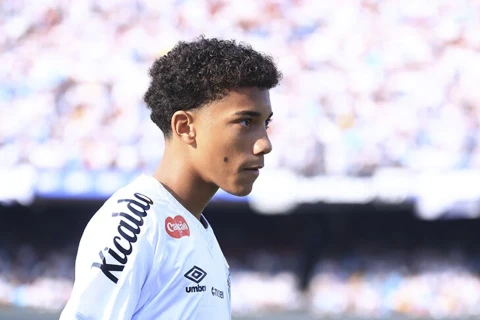 Сын Робиньо продлил контракт с "Сантосом" до 2031 года