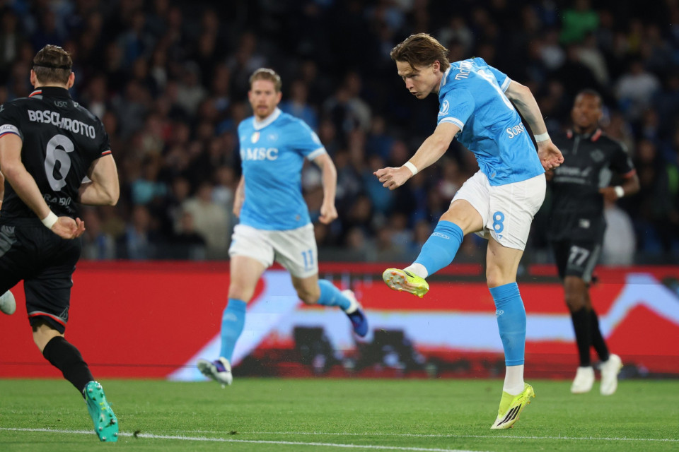 Seriya A: “Napoli”dən gövdə nümayişi, “Kremoneze” darmadağın edildi - VİDEO