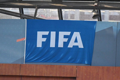 ФИФА может разрешить проводить матчи лиг за пределами стран