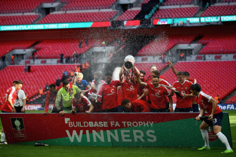 "Рочдейл" уже праздновал, но пропустил на 103-й минуте