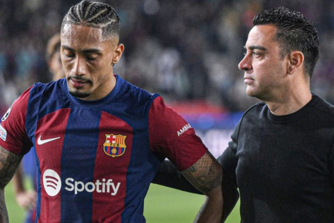 Xavi Rafinyanın oyunda tez əvəzlənməsinin sirrini açıqlayıb