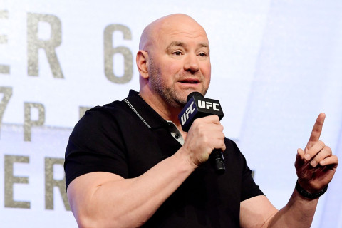 Президент UFC попал в кадр во время стрельбы на ужине с Трампом