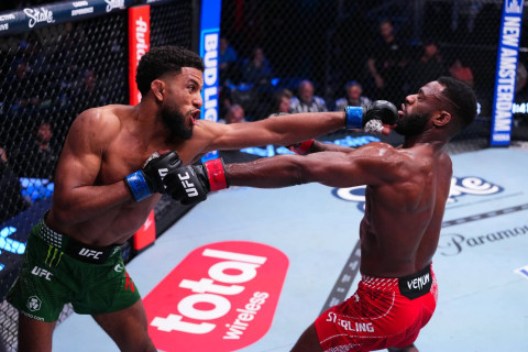 Стерлинг уверенно прошел Залала в главном бою UFC Fight Night 274