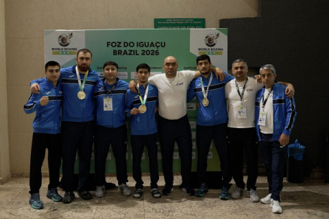 Azərbaycan boksçuları Dünya kubokunda üç qızıl, bir bürünc medal qazanıblar - FOTO
