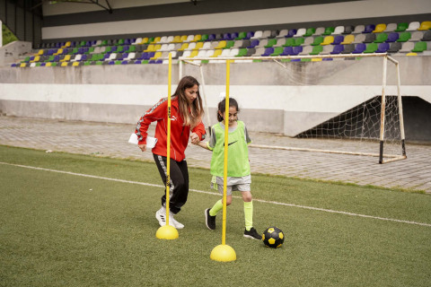 Lənkəranda qızlar üçün futbol festivalı keçirilib - FOTO