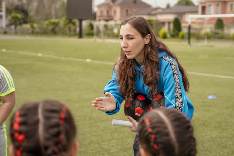 Lənkəranda qızlar üçün futbol festivalı keçirilib - FOTO