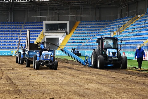 “Liv Bona Dea Arena”da təbii örtüyünün bərpasına başlanılıb - FOTO