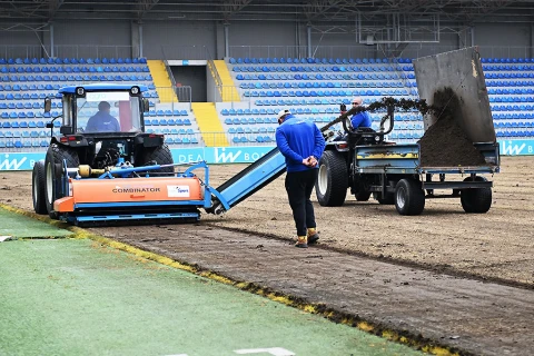 “Liv Bona Dea Arena”da təbii örtüyünün bərpasına başlanılıb - FOTO