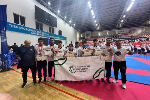 Deflimpiyaçı karateçilərimiz Dünya Çempionatında yeddi medal qazanıblar - FOTO