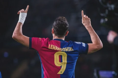 Robert Levandovski “Barselona”dan ayrılır