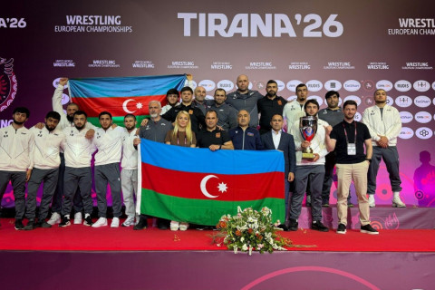 Sərbəst güləşçilərimizdən tarixi rekord: Altıncı dəfə Avropanın ən güclüsü - VİDEO