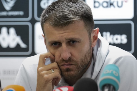 Vitali Vernidub: “Oyunçu “Neftçi”yə görə incikliyini unutmalıdır”