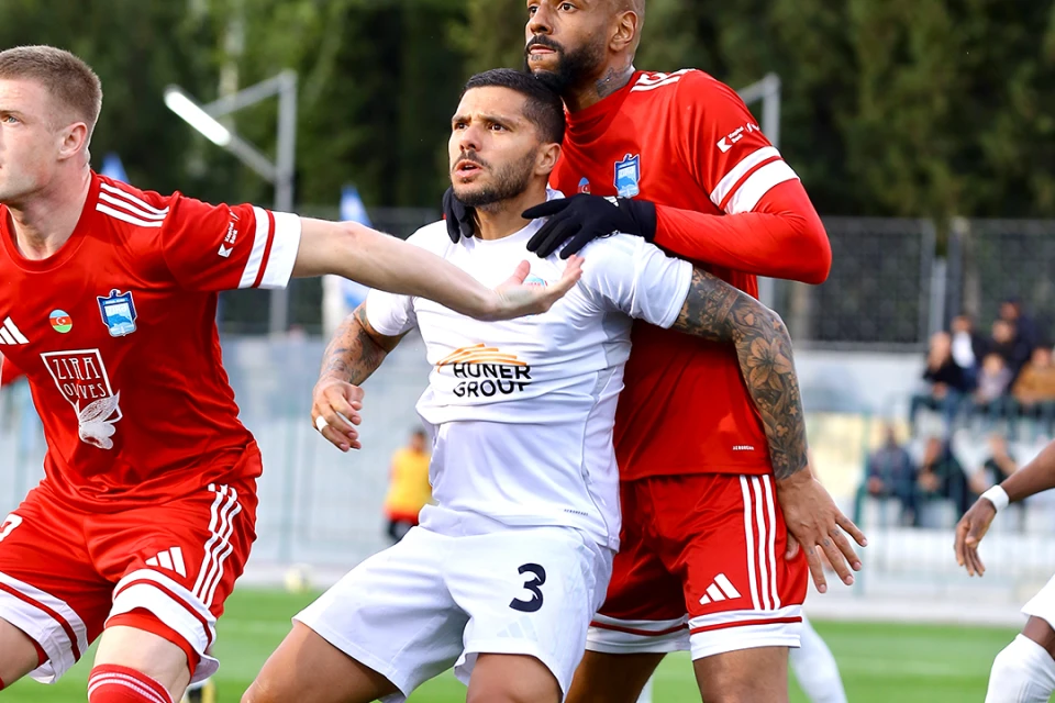 Azərbaycan Premyer Liqası: "Turan Tovuz" və "Zirə" heç-heçə etdi