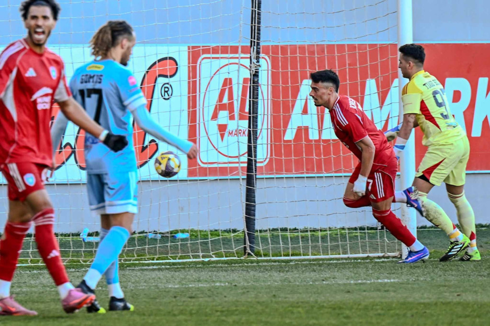 "Turan Tovuz" "Zirə" ilə matçda hesabı açdı