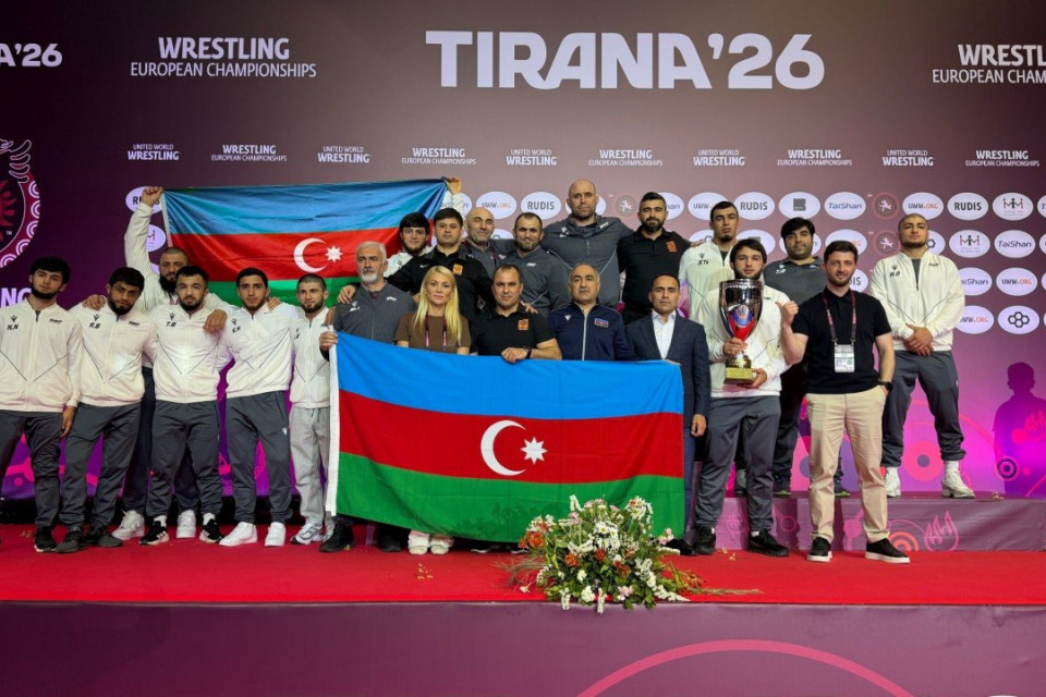 Sərbəst güləşçilərimizdən tarixi rekord: Altıncı dəfə Avropanın ən güclüsü - VİDEO