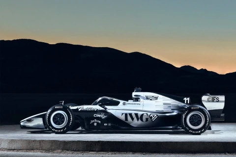 "Кадиллак" показал специальную раскраску болидов для Гран-при Майами - ВИДЕО