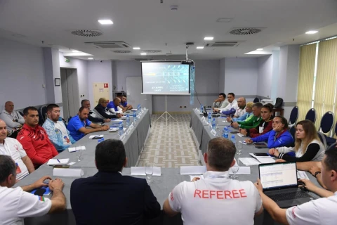 Avarçəkmə ulduzları rəqiblərini tanıdı - FOTO