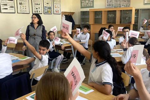 UEFA-nın dəstəyi ilə Bakıda uşaq hüquqlarının qorunmasına dair tədbir keçirilib - FOTO