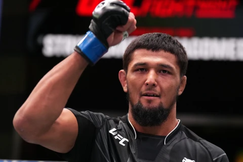 Узбекский боец ждет поддержки трибун на турнире UFC в Баку