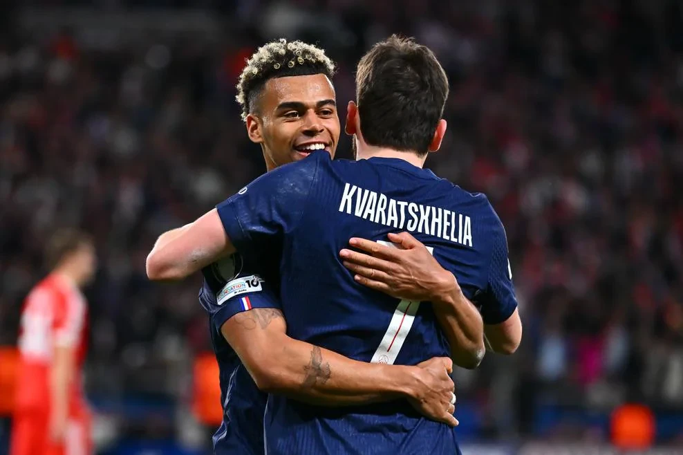 Dembele, Qrizmann və Kvaratsxeliya Çempionlar Liqasında həftənin komandasında