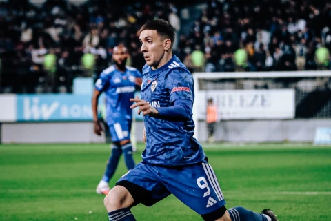 Premyer Liqa: “Neftçi” - “Qarabağ” oyununda hesab açıldı - CANLI