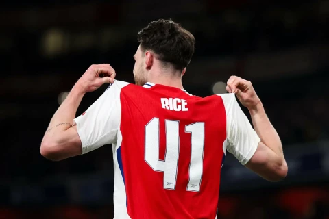 Полузащитник "Арсенала": "В Премьер-лиге такое решение бы не приняли"