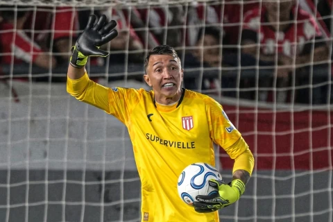 Fernando Musleradan inanılmaz qurtarışlar - VİDEO