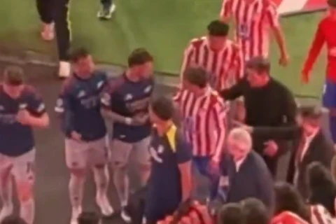 Simeone oyundan sonra dava salıb - VİDEO