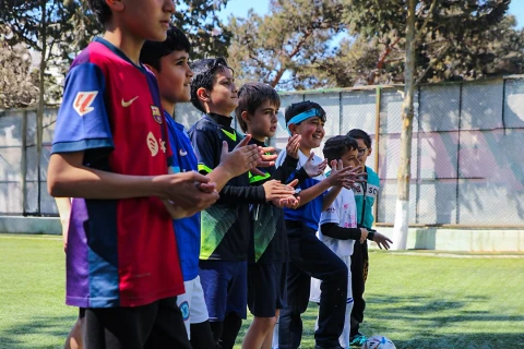 “Sabah”ın futbolçuları uşaqlarla görüşüb futbol oynadılar