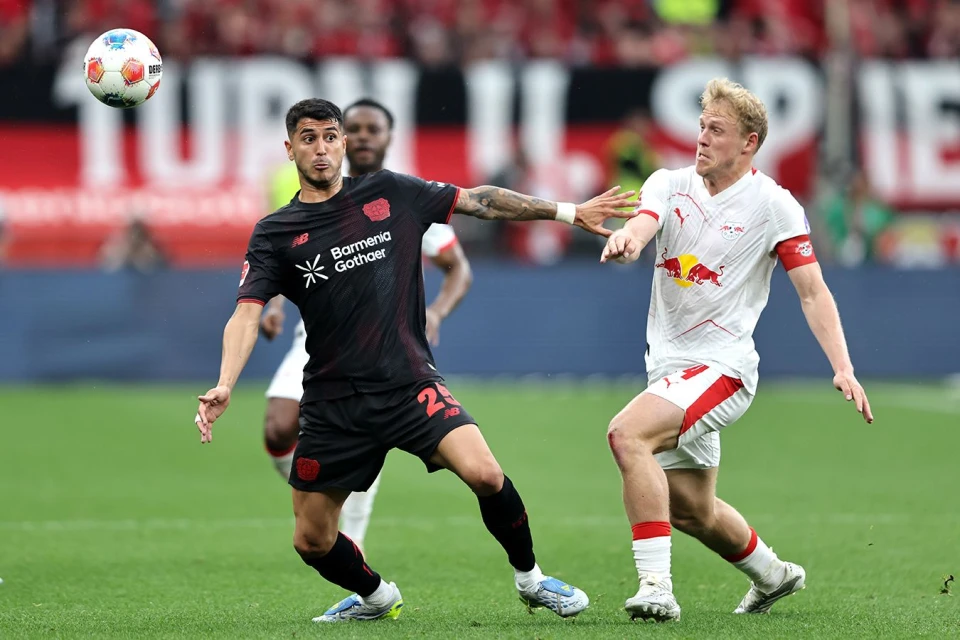 Bundesliqa: Lider “Bayer” “RB Leypsiq”i darmadağın edib