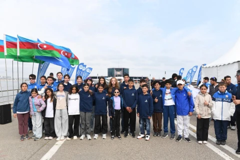 Bakı buxtasında yelkən idmanı üzrə “Prezident Kuboku"na yekun vurulub - FOTO