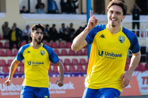 “Kəpəz”in futbolçusu rekordu təkrarladı - VİDEO