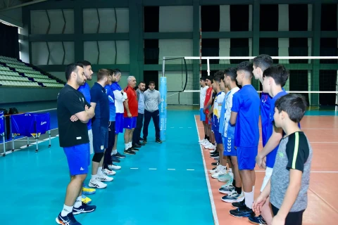 Azərbaycanda 14 yaşadək oğlan voleybolçular üçün təlim-məşq toplanışı başlayıb - FOTO