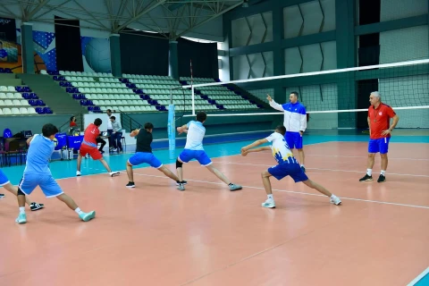 Azərbaycanda 14 yaşadək oğlan voleybolçular üçün təlim-məşq toplanışı başlayıb - FOTO