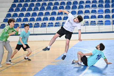 Bakıda UEFA-nın “Hat-Trick” proqramı çərçivəsində keçirilən futzal yarışı başa çatıb - FOTO