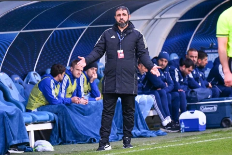 Рашад Садыхов: "В мае мы играем в футбол в грязи"