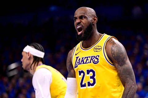 Lebron Ceyms NBA tarixində ilkə imza atdı