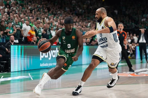 “Fənərbağça” “Jalgiris”i məğlub edərək “Dördlər Finalı”na vəsiqə qazanıb