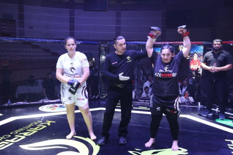 İdmançılarımız MMA üzrə peşəkar döyüş gecəsində uğurla çıxış ediblər